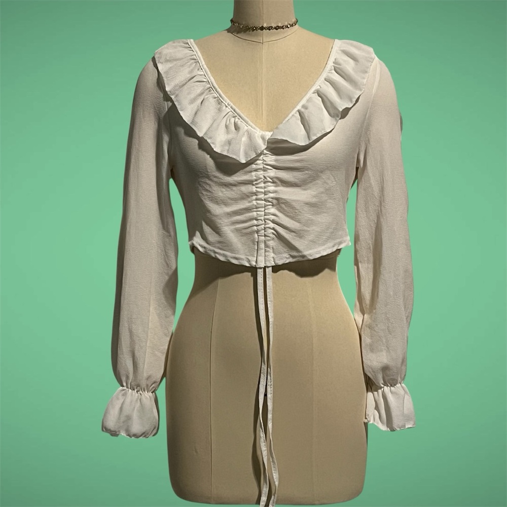 PrettyLittleThing Ruched Crop Blouse - Picture 6 of 7